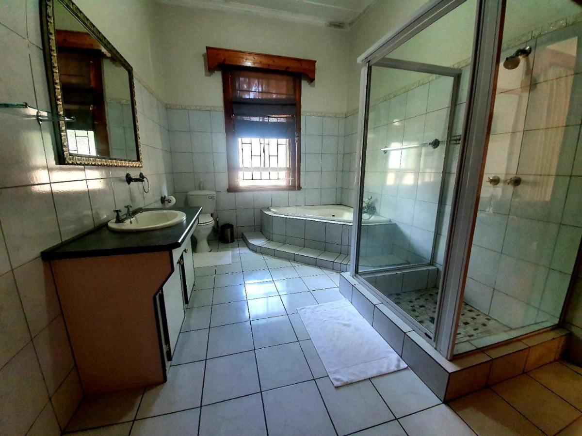 Castello Guesthouse Vryburg Exterior foto