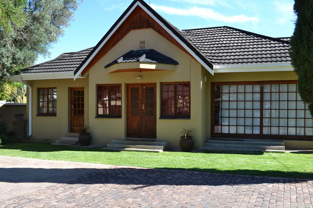 Castello Guesthouse Vryburg Exterior foto